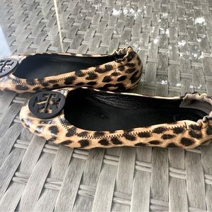 Tory Burch patent leather leopard flats; Size 8.5